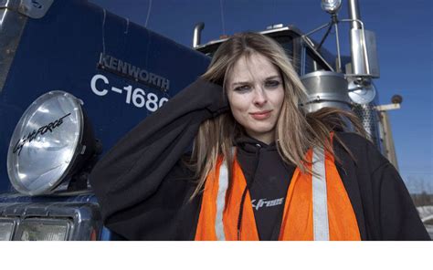 Ice Road Truckers Lisa Kelly Is Married To Husband Traves Kelly