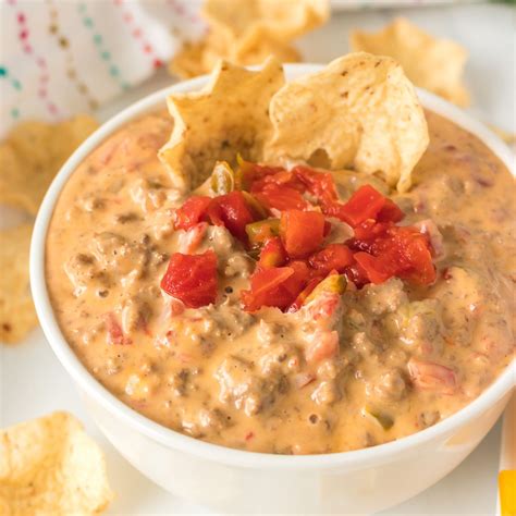 Nacho Cheese Dip With Velveeta Beef And Rotel Snell Manis1986
