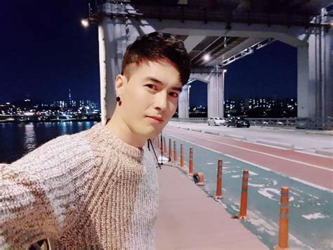 이혁 노라조 때부터 시작한 타투의 의미는?? 이혁밴드 이혁, 짧게 자른 머리 화제…"노라조 시절 외모 ...