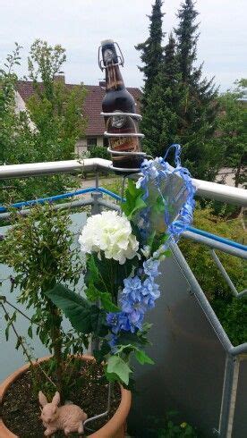 Damit die flasche nicht auf dem boden steht für alle gängigen bierflaschen. Bierflaschenhalter für den Garten | Garten, Halte durch, Bier
