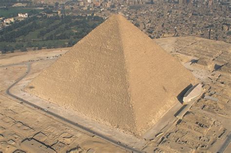 Scientists Made Incredible Discovery About The Great Pyramids Of Giza