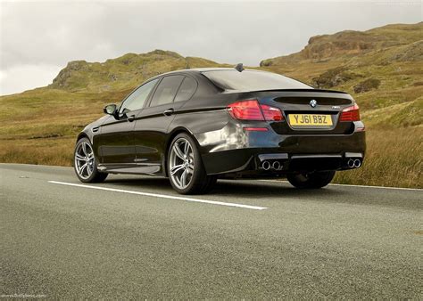 Speed and flexibility make bmw's m5 the world's most potent performance sedan. 2012 BMW M5 UK - Dailyrevs