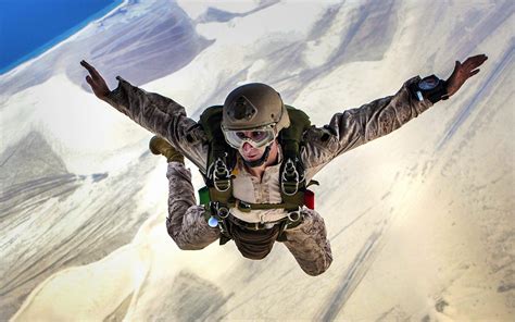 Skydiving Jump Falling Parachuting Military 4k Hd Wallpaper