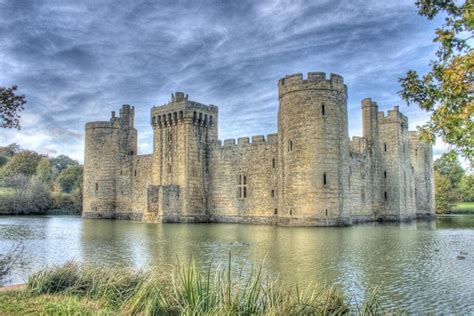 Visit the Most Iconic Castles on the Planet