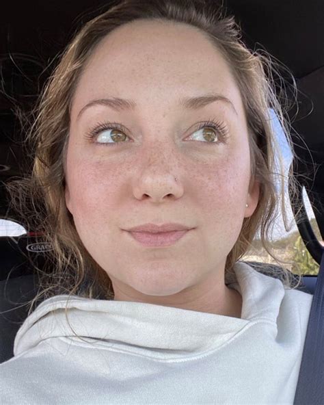Even Without Makeup She S So Pretty R RemyLaCroix