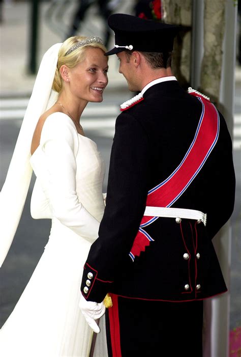 It's hard to believe, but 2001 was a whole 15 years ago! Prince Haakon and Mette-Marit Tjessem Hoiby The Bride ...