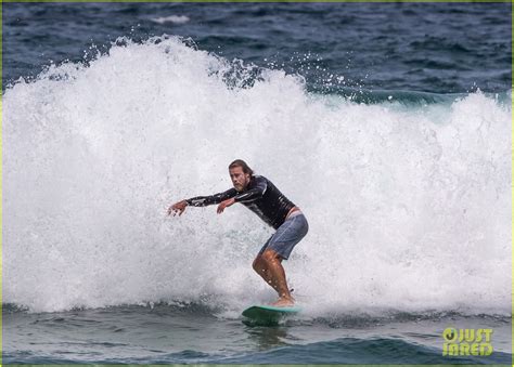 Simon Baker Goes Scruffy While Catching Waves In Sydney Photo