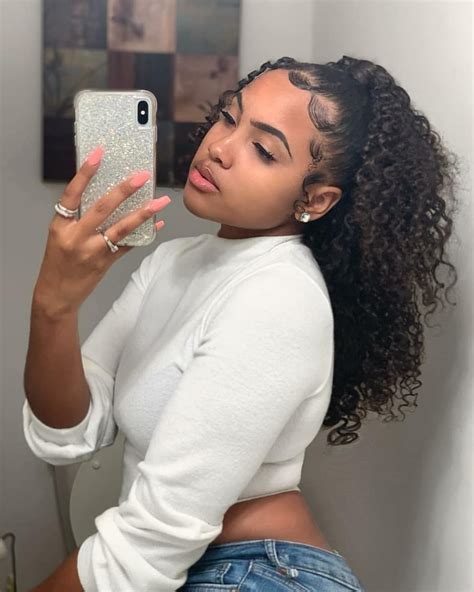 Just Postttt On Instagram H A I R In 2019 Curly Hair Fotos Tumblr