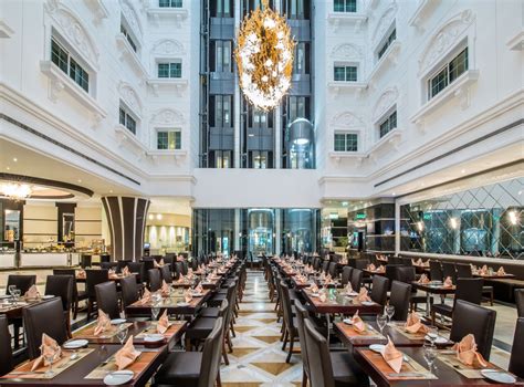 Restaurant Hotel Holiday Inn Bur Dubai Embassy District Dubai