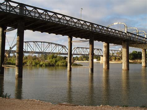 Temporary Closure Of The Old Murray Bridge Department For