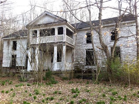 Cunningham tn, I found this house about 45 mins away from my house. It