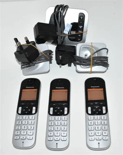 Panasonic Kx Tgc220e 3 Phone Set Digital Cordless Answering System