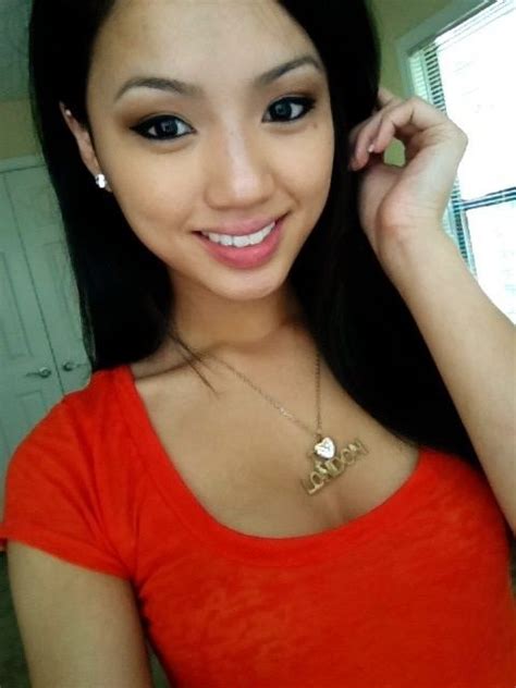 Selfie Saturdays Where We Get The Hottest Asian Girls From Around The Web And Post Their