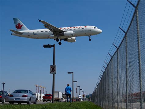Plane Spotting At Pearson Airport 101