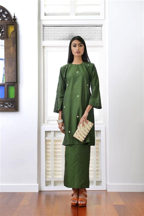 Inspirasi baju kurung terbaru 2020 yang modern dengan berbagai model brokat batik, bordir, dan sebagainya. Top Info 42+ Pinterest Baju Kurung Malaysia