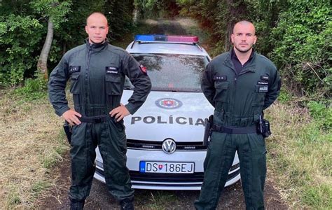 Két dunaszerdahelyi rendőr mentett meg éjjel egy vérző eszméletlen ...