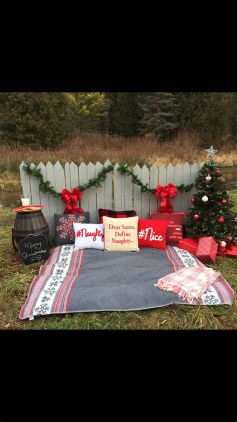 All you need is a little 'tis the season for christmas lights, sugar cookies, and, of course, gift giving! Outdoor Christmas mini set for family | Diy christmas photoshoot, Christmas photo booth backdrop ...