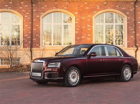 Passengers who plan to travel with the. La limousine de Vladimir Poutine fait sensation au Salon ...