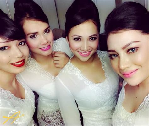 cute flight attendants share their selfies 22 pics