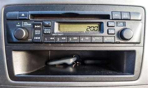How To Set Preset Radio Stations In Your Car In Seconds