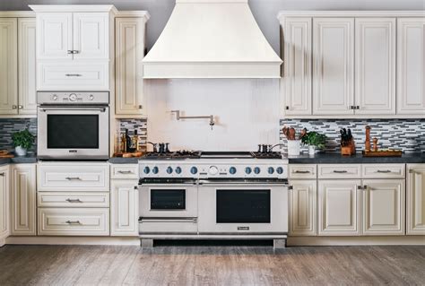 Thermador was also the first company to place steam as a feature in their pro ranges. Thermador Kitchen Appliances | Dandk Organizer