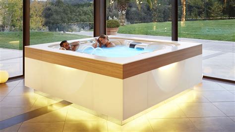 Luxury Hot Tubs [2022 Update] Cost Models And Reviews