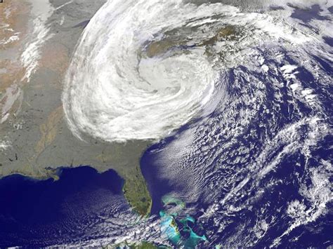 Storm Sandy makes her presence felt | Science Buzz