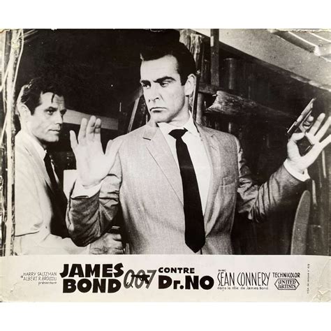 Photo d exploitation française de JAMES BOND CONTRE DR NO 24x30 cm N01