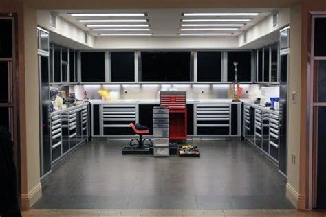 A compilation of garages, man caves and related inspirational images with ideas in each image that could take your space to the next level. 50 Man Cave Garage Ideas - Modern To Industrial Designs ...