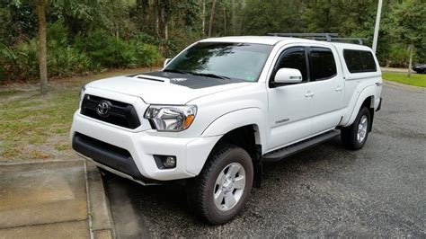 Hey guys, on my trd sport tacoma, it come with a non funchtional hood scoop as we know. Hood blackout decal for scooped hoods? | Page 2 | Tacoma World