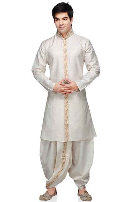 Here you can explore hq indian wedding clothes transparent illustrations, icons and clipart with filter setting like size, type, color etc. 5 Timeless Attires For The Groom | Metro Weddings India