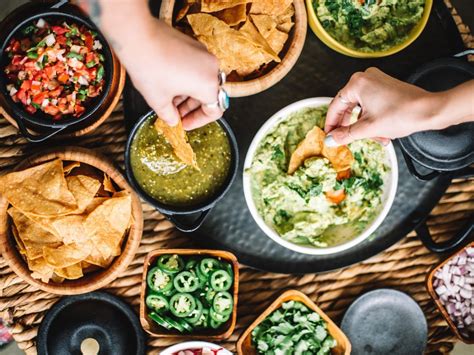 It is no secret that a big pot of chili is a great way to feed a crowd. How to throw a Casual Mexican Dinner Party | Dinner party ...