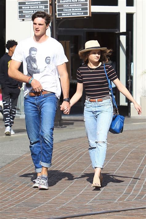 Joey King And Jacob Elordi Shopping At The Grove In Los Angeles 0411