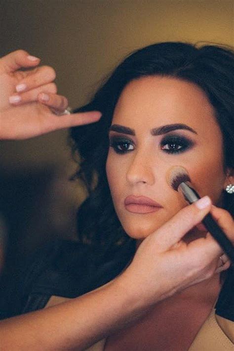 Celeb Makeup Looks That Will Get You Through Every Holiday Party Demi Lovato Makeup Demi