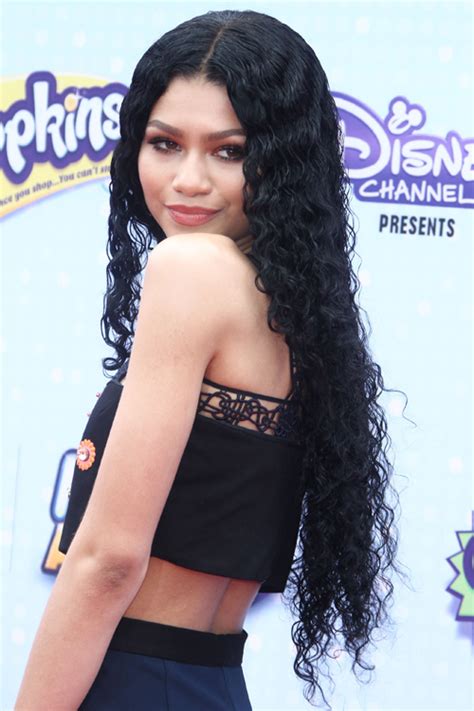 Zendayas Hairstyles And Hair Colors Steal Her Style Page 7