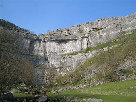 Malham Cove Yorkshire Dales National Park Yorkshire Dales Places To