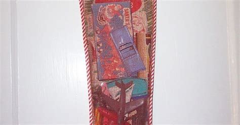Otrzymaj 7.000 s stockowego materiału wideo christmas stocking filled with candy z 25 kl./s. Vintage Mesh Christmas Stocking Toys Games Filled Unopened ...
