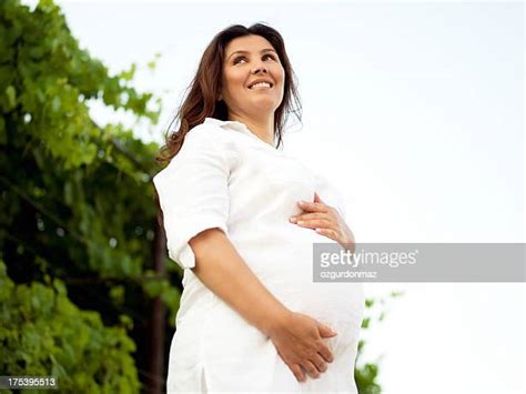 pregnant arab woman photos and premium high res pictures getty images