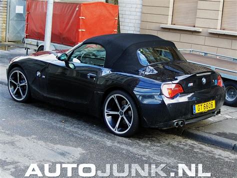 Bij de introductie waren slechts drie zescilinder benzinemotoren leverbaar in vermogen. BMW Z4 M Cabrio foto's » Autojunk.nl (7439)