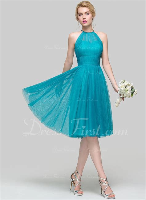 A Line Scoop Neck Knee Length Tulle Bridesmaid Dress With Ruffle