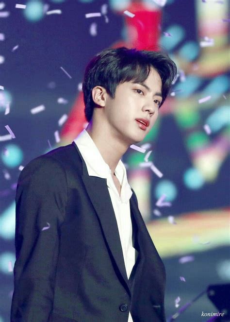 Bts debut pada tanggal 13 juni 2013, di bawah naungan big hit entertainment, dengan single utama 'no more. Biodata Kpop | Selebritas, Bts, dan Orang