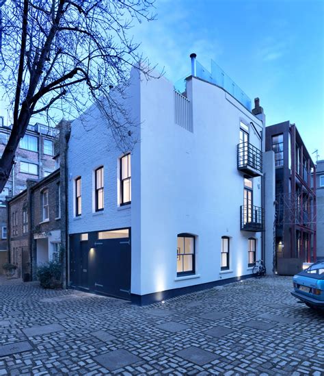 Threefold Architects Updates London Mews House With Monochrome