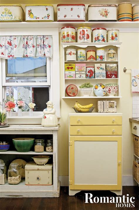 7 Tips For Organizing Vintage Kitchen Collectibles Romantic Homes