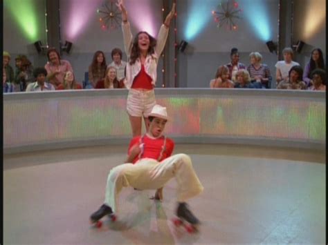 That 70s Show Roller Disco 305 That 70s Show Image 19386526
