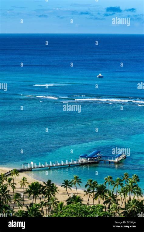 Waikiki Pier Hi Res Stock Photography And Images Alamy