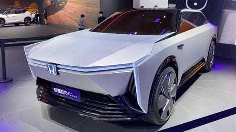 Honda En Suv Concept Gives Off Cybertruck Vibes In Walkaround Video