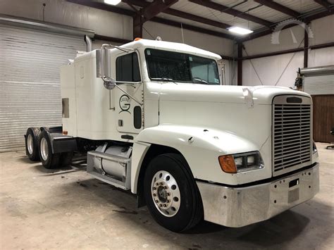 1996 Freightliner Fld120 Online Auctions