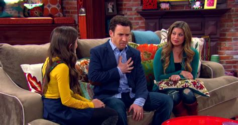 Disney Releases New Trailer For Girl Meets World Announces Premiere