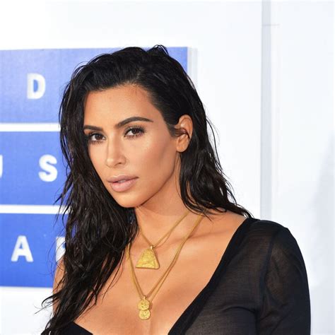 Kim Kardashian Biography • Tv Pernsonality • Profile