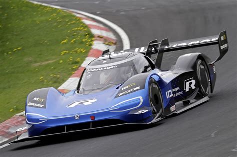 Volkswagen Id R Smashes Electric Nurburgring Record With Video Autocar